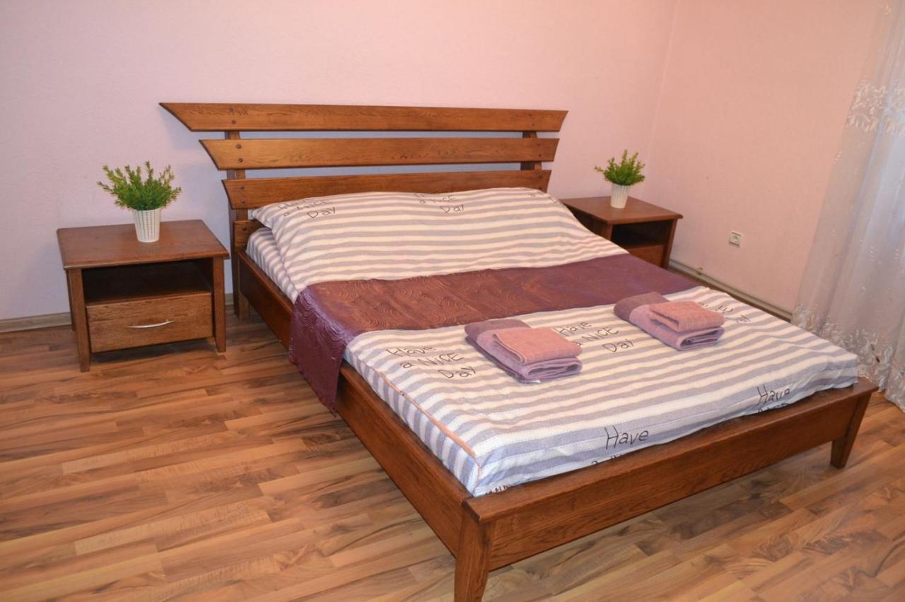 Appartement Квартира Двохкімнатна Фонтан à Kamianets-Podilsky Extérieur photo