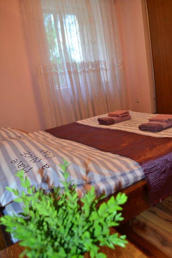 Appartement Квартира Двохкімнатна Фонтан à Kamianets-Podilsky Extérieur photo