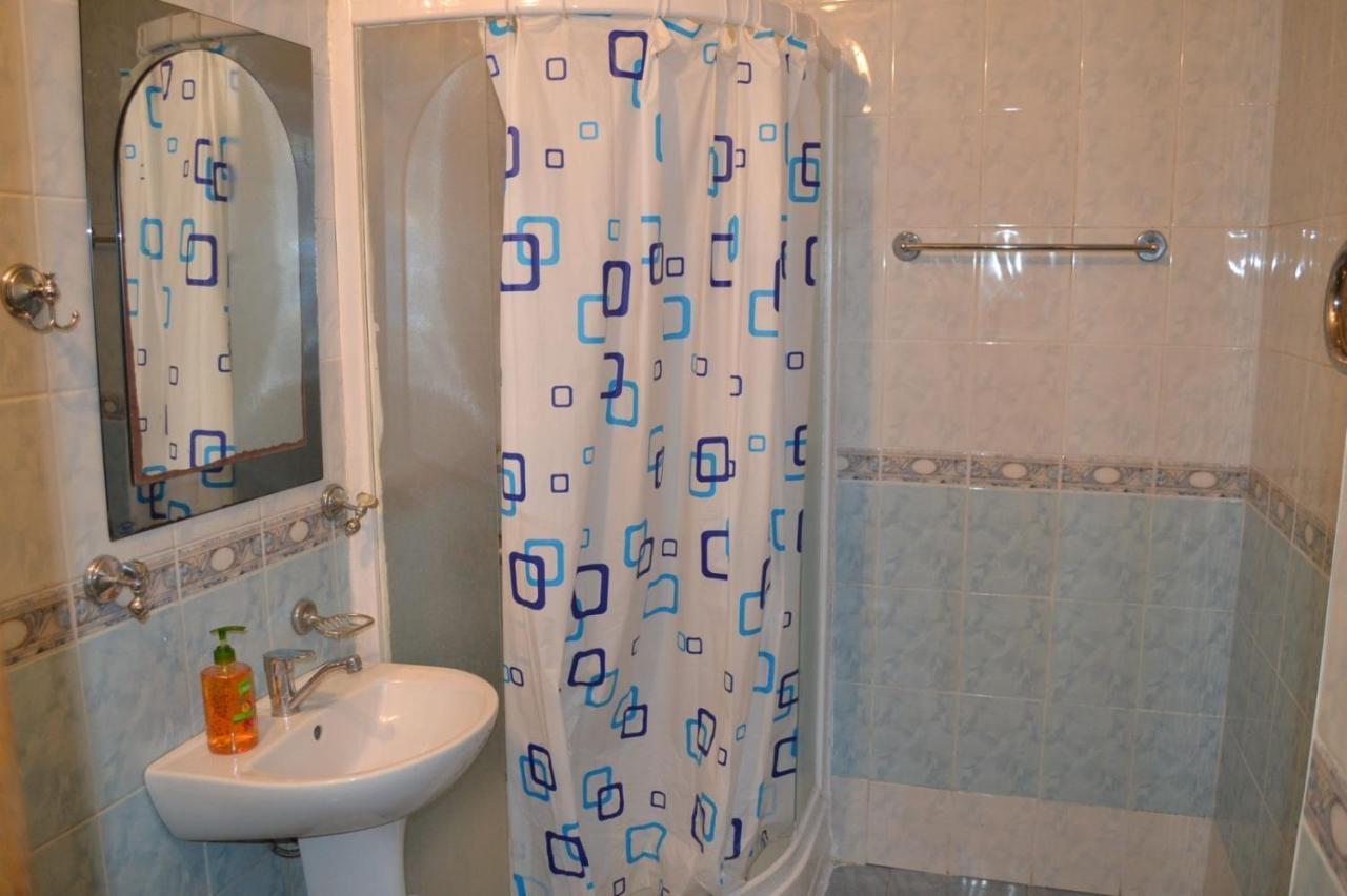 Appartement Квартира Двохкімнатна Фонтан à Kamianets-Podilsky Extérieur photo